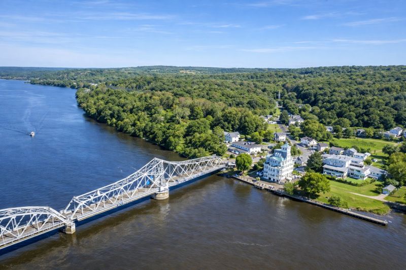 Best Bathroom Remodeling pros in Hamden, CT